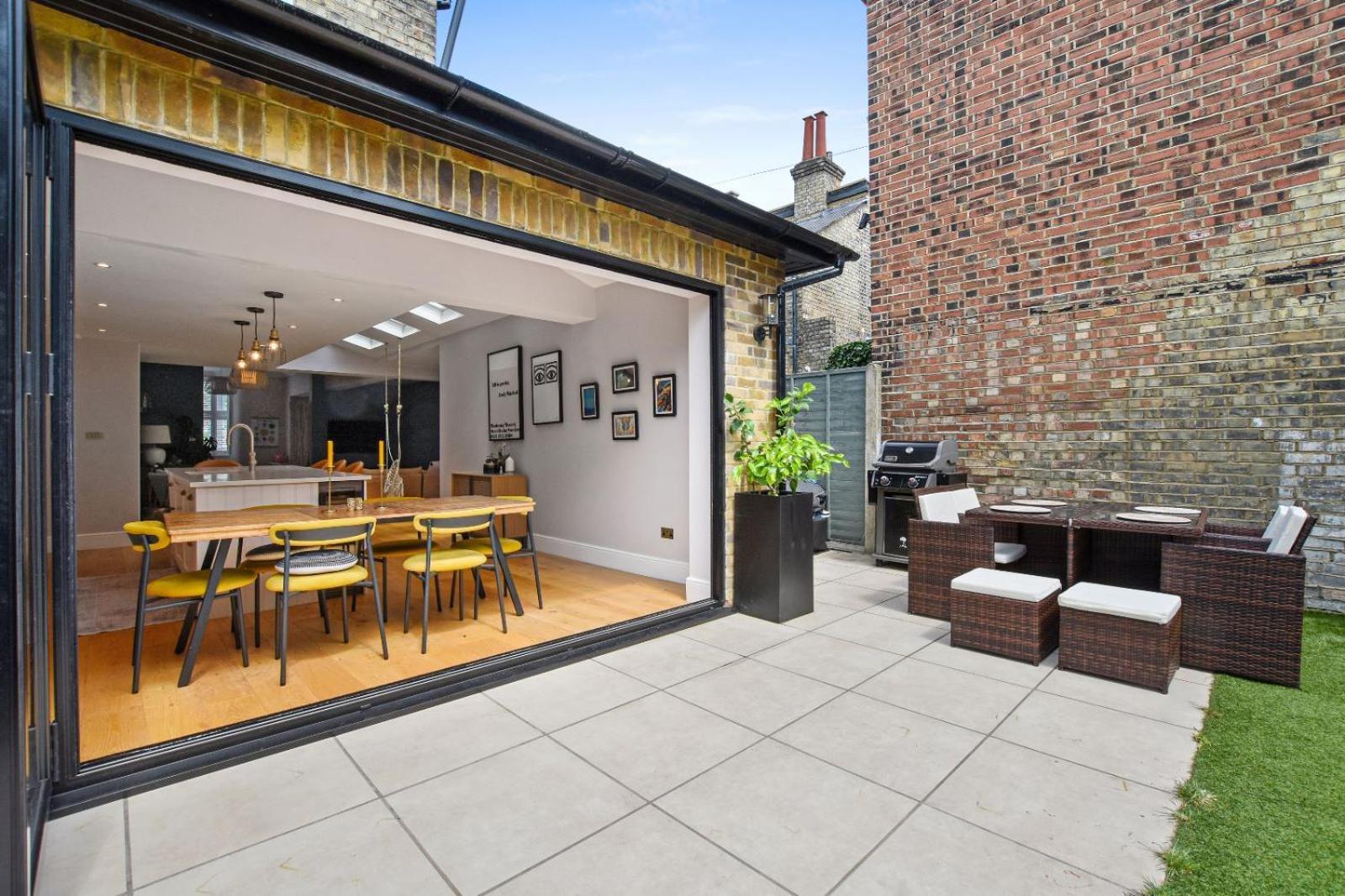 Modern 4 Bedroom Family Home In Highbury, Central Londra Esterno foto